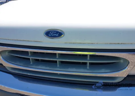 2000 Ford E-150 Commercial/Recreational z USA, uszkodzony, nr VIN 1FTRE14W4YHB45052